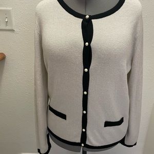 A new day sweater Cardigan winter white/beige XL Pre owned!!
